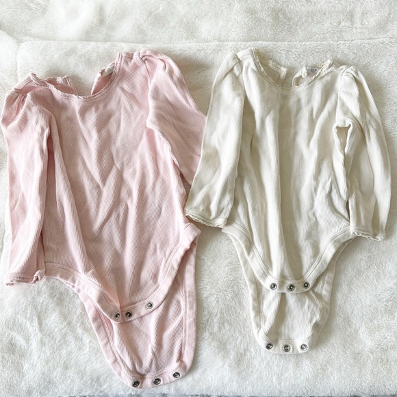 Baby gap pink/white ribbed long sleeve cotton bodysuit tops size 18-24 months - Picture 1 of 9
